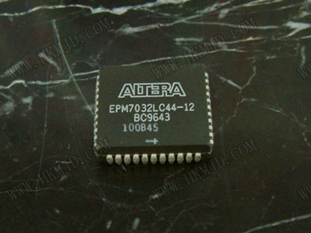 EPM7032LC44-12