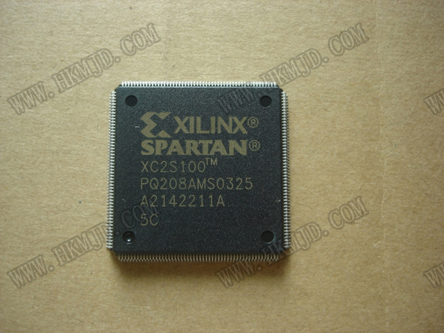 XC2S100-5PQ208C